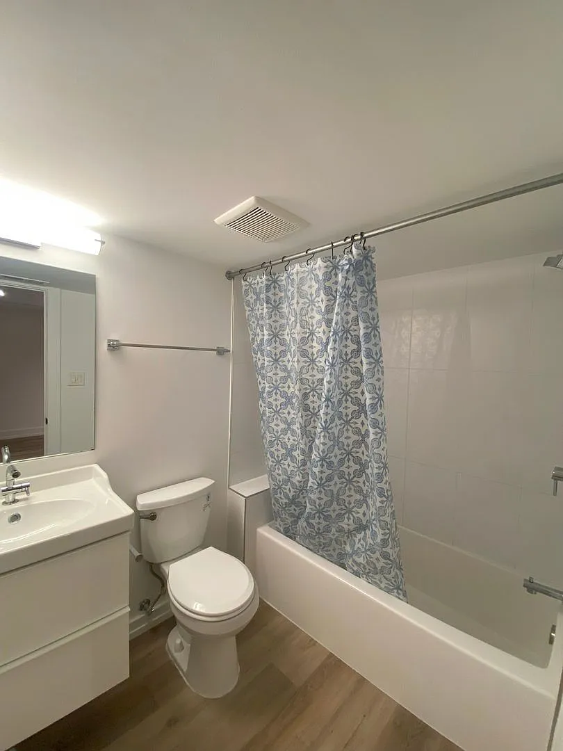 Modern Petworth 2-Bed/Bath with Outdoor Space and All Utilities. — Photo 4