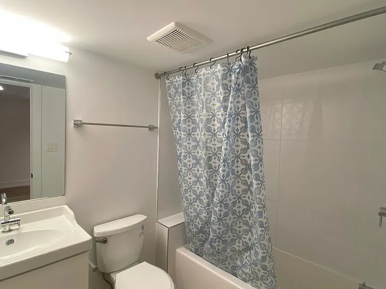 1353 Taylor St NW #B — Photo 4