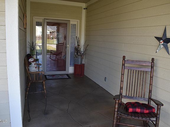 3rd image of 4928 Willow Bluff Cir