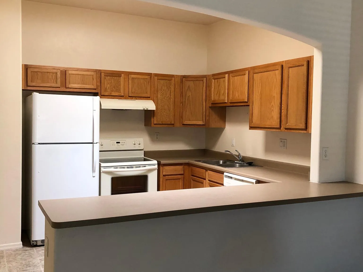 3 bed, 1091 sqft, $1,600 — Photo 4