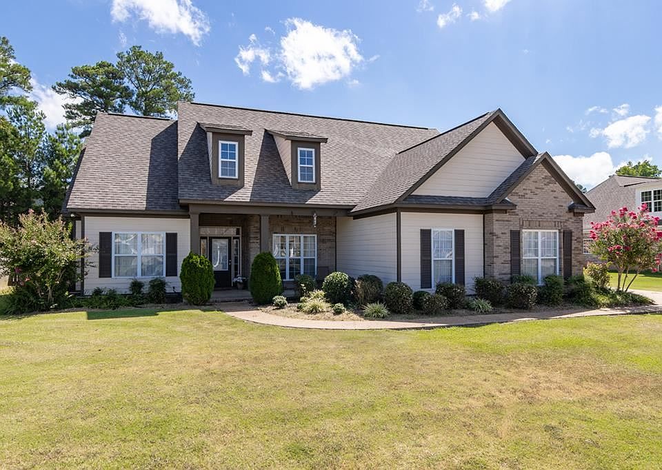 1st image of 1025 Scarlett Dr