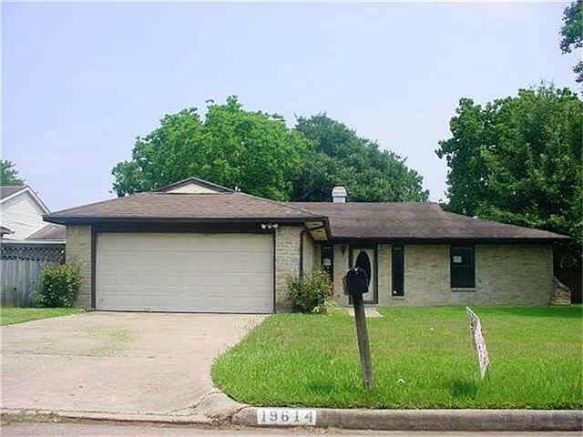 1st image of 19614 Younglake Blvd
