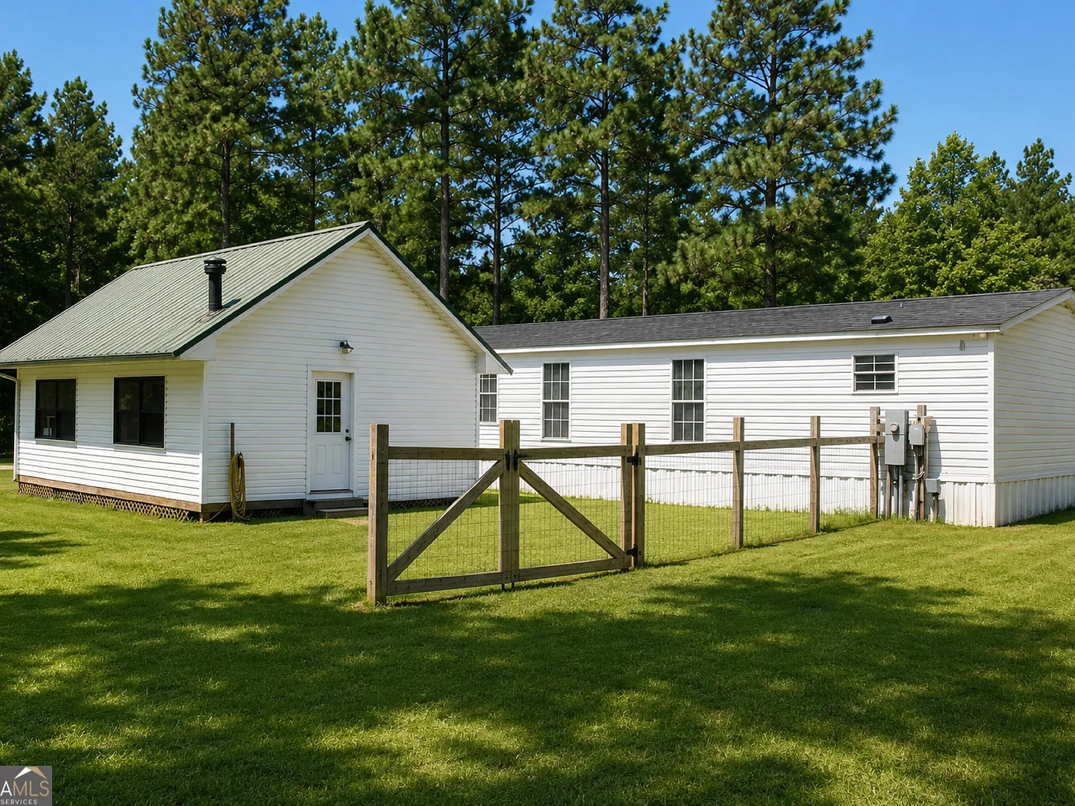 3 bed, 2.0 bath, $2,200 — Photo 3