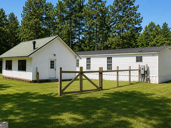 3rd image of 2296 Indian Trail Rd