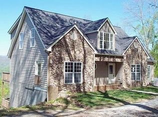 15 Patton Cir, Asheville, NC 28804