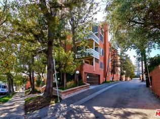 3315 Griffith Park Blvd APT 101, Los Angeles, CA 90027