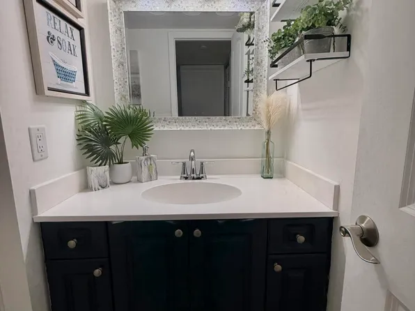 812 8th Way, West Palm Beach, FL 33407