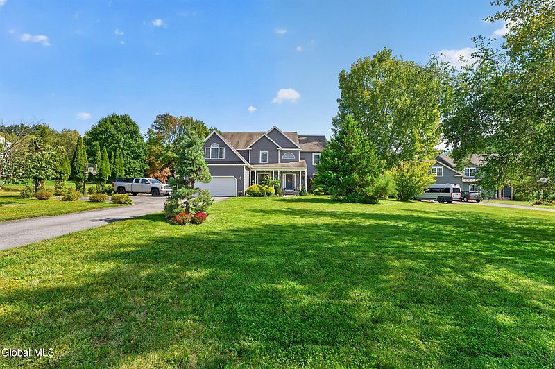 2nd image of 22 Rebecca Drive