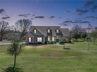 11668 N Dowling Rd, College Station, TX 77845