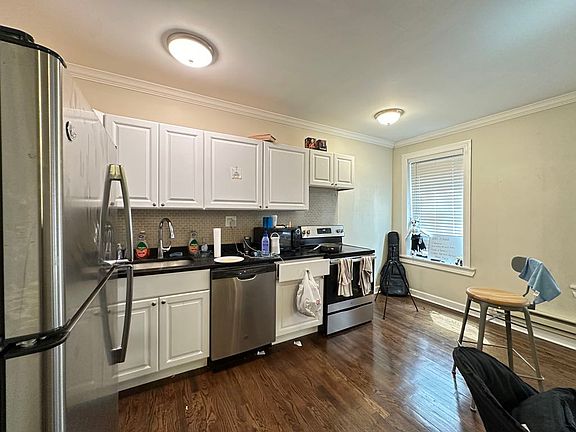 5th image of 3345 N Marshfield Ave #M02r