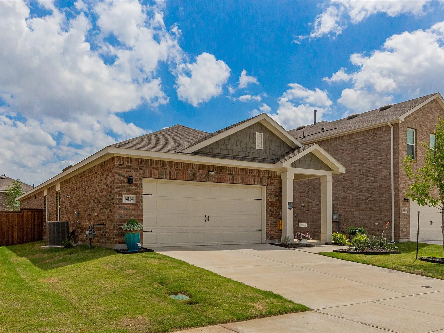 3 bed, 1499 sqft, $2,000 — Photo 2