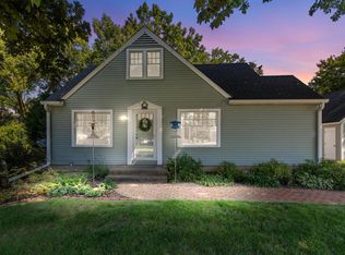 5220 S Oak Ridge Dr, New Berlin, WI 53146