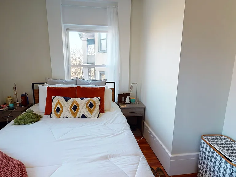 104 Thurston St #5 — Photo 16