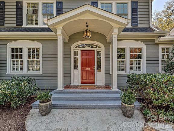 3rd image of 2131 Dilworth Rd E