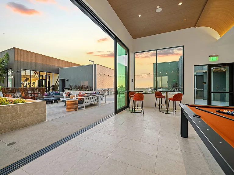 Rooftop Terrace & Reservable Lounge