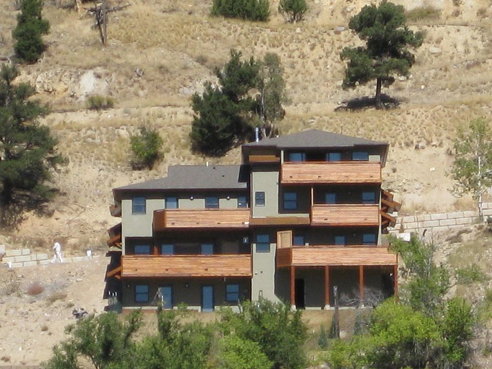 2nd image of 510 Echo St