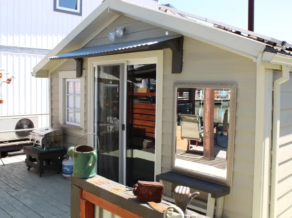 1777 N Jantzen Ave, Portland, OR 97217