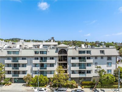390 S Sepulveda Blvd APT 105, Los Angeles, CA, 90049