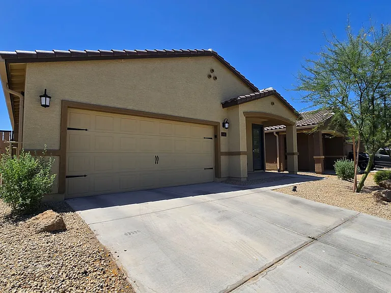 11485 W Camden Dr — Photo 2