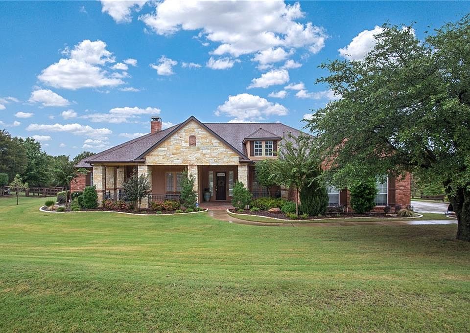 1st image of 1804 Warwick Crescent Ct