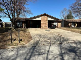113 Northland Dr, Belleville, IL 62221