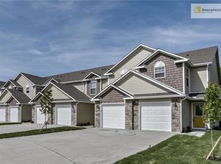 229 Pointe Ln, Raymore, MO 64083