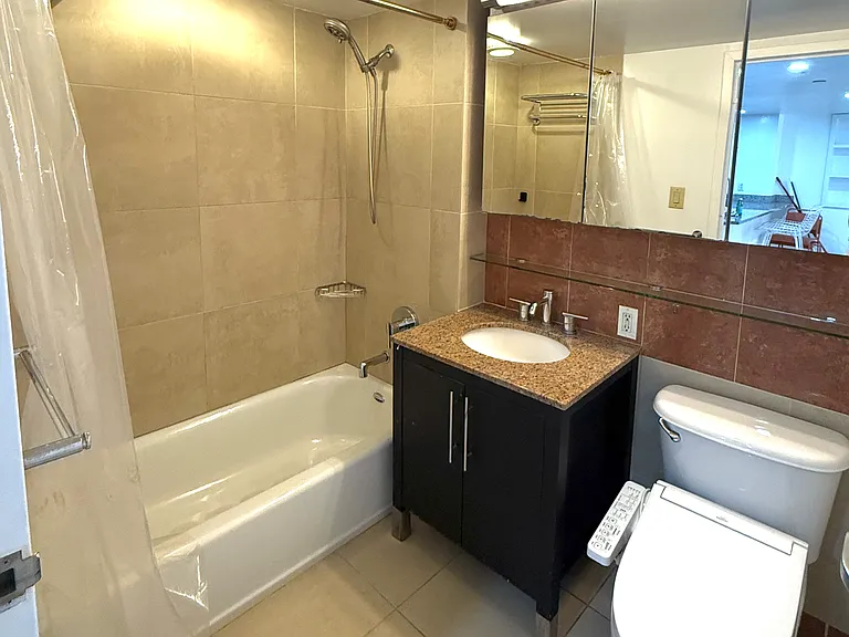 555 W 23rd St #N10E — Photo 10