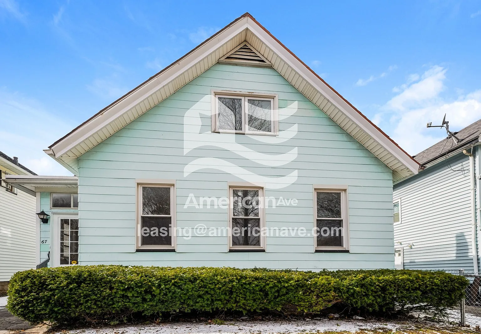 3 bed, 1.0 bath, 1380 sqft, $1,950 — Photo 1