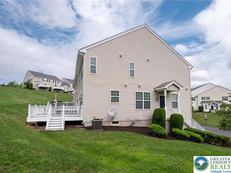 4207 Yorktown Rd — Photo 5
