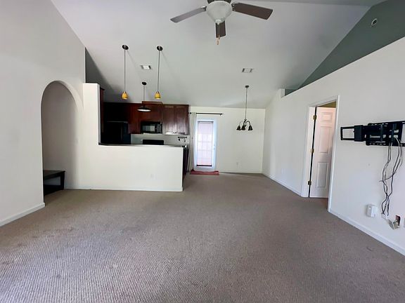 5th image of 15 Eastgate Way