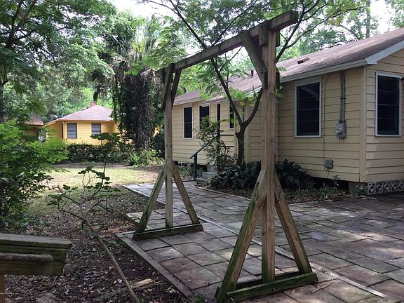 5th image of 9047 Harrison Ave