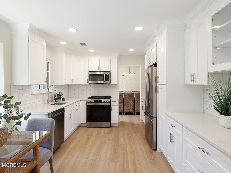 1st image of 2430 Woodbine Lane