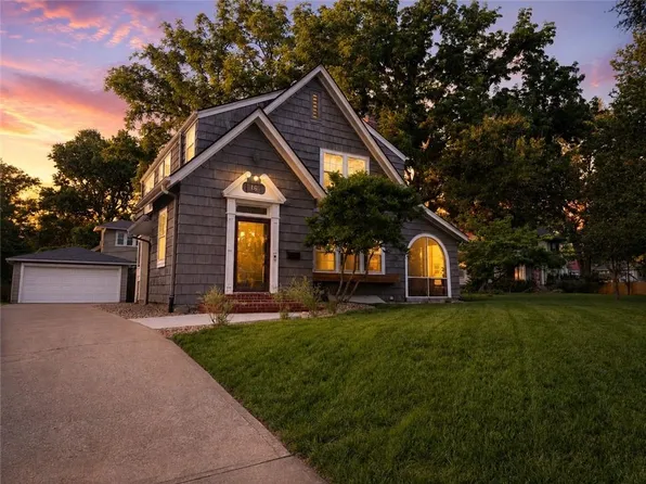 16 E 63rd St, Kansas City, MO 64113