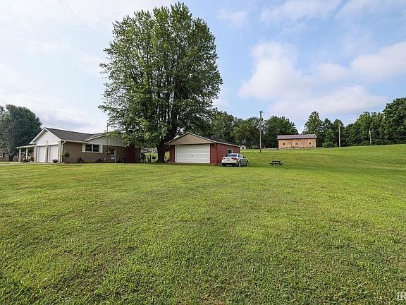 5th image of 1290 W East Street Hwy #46