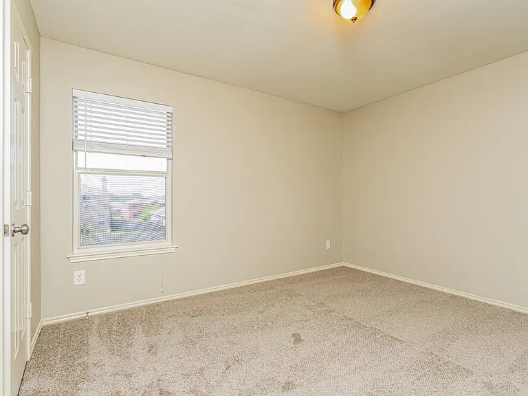 1253 Spring Water Dr — Photo 13