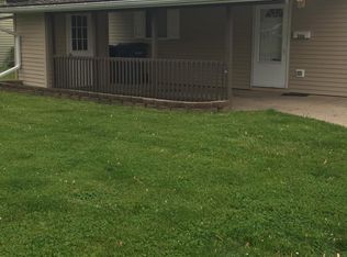 506 Avalon Dr, Dyer, IN 46311