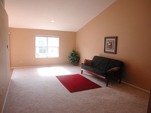 3rd image of 2229 S Sweetbriar Dr