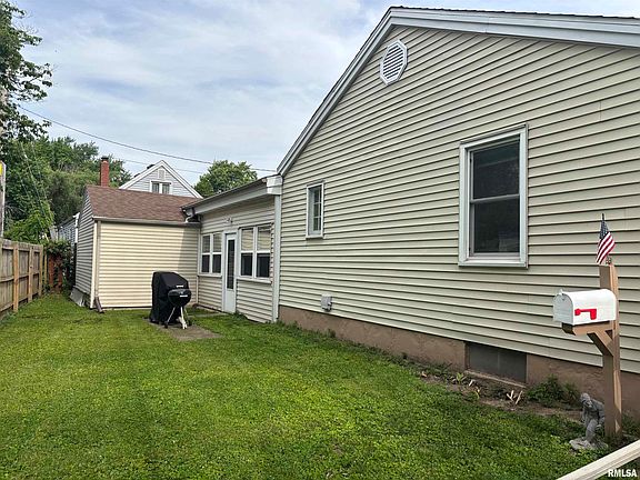 4th image of 2143 E Hood St