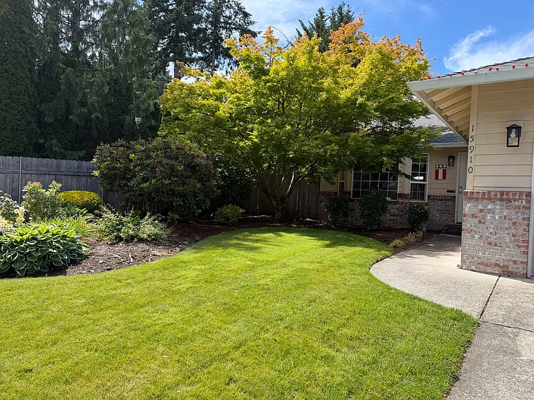 15910 NE 83rd St — Photo 3