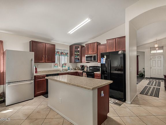 3rd image of 2223 W CONGRESS Avenue
