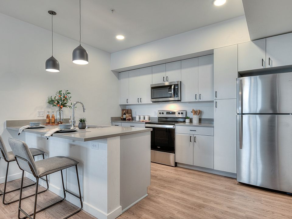 Outpost 44 Apartment Rentals - Bend, OR | Zillow