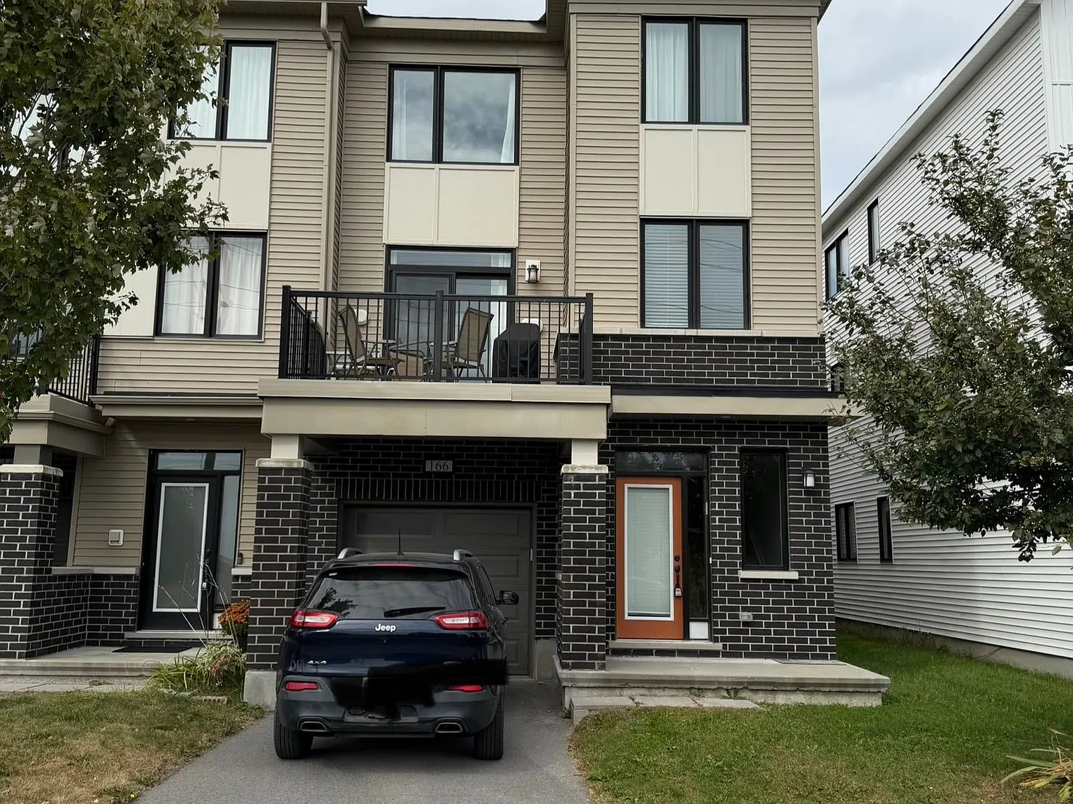 3 bed, $2,450 — Photo 1