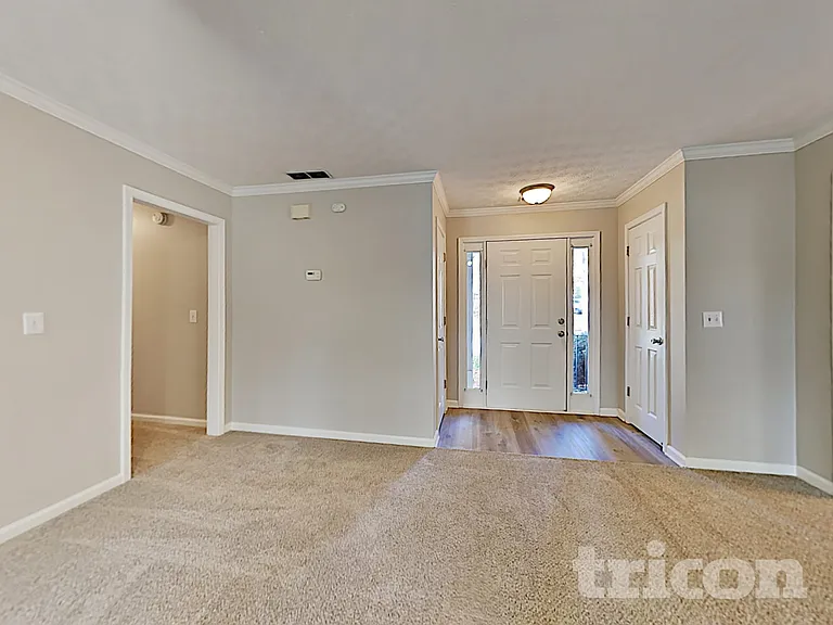 1911 Kevin Dr SE — Photo 5