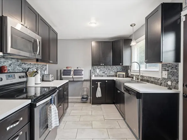 6575 Crosby Ave, Inver Grove Heights, MN 55076