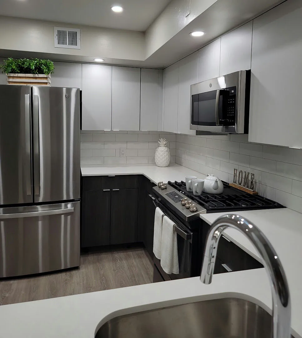 Lolas Place — Photo 1