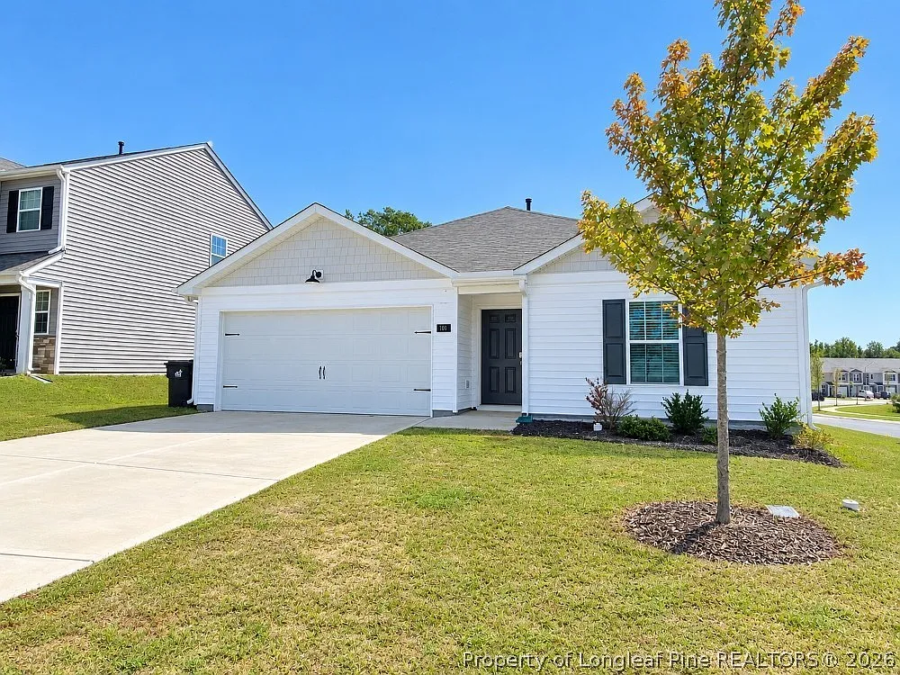 4 bed, 2.0 bath, 1481 sqft, $2,130 — Photo 1
