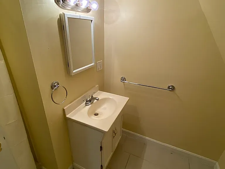 28 Albion St #2 — Photo 16
