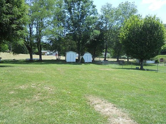 2nd image of 125 Dolphin Dr