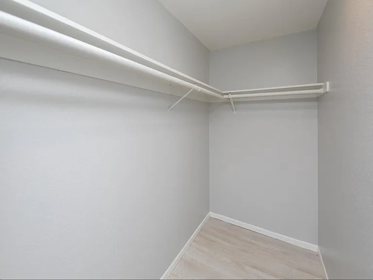 3095 Lakeside Dr #107 — Photo 14