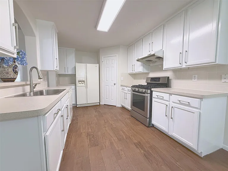 3708 Whitlam Ct — Photo 10